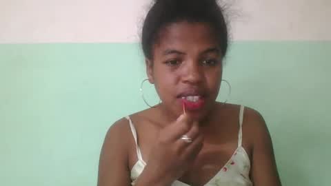 Snapshot of vanafiry chatting on February 27, 9:32 am vanafiry online show from February 27, 9:32 am