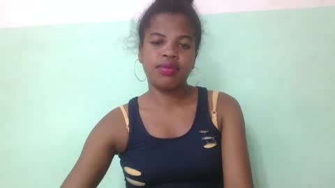 Snapshot of vanafiry chatting on February 28, 10:20 am vanafiry online show from February 28, 10:20 am