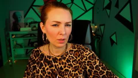 Vanda online show from December 8, 11:24 am