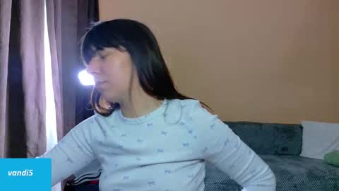 Snapshot of vandifive chatting on March 6, 10:17 pm Vandi online show from March 6, 10:17 pm