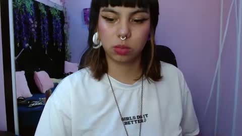 vanessa bobs online show from February 19, 2:40 am