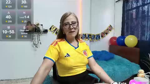 Snapshot of vanesa_mystic2 chatting on June 17, 12:50 pm Vanesa online show from June 17, 12:50 pm
