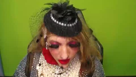 vanesacrossdresser online show from December 8, 4:46 am