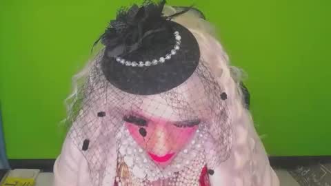 vanesacrossdresser online show from February 2, 5:10 am