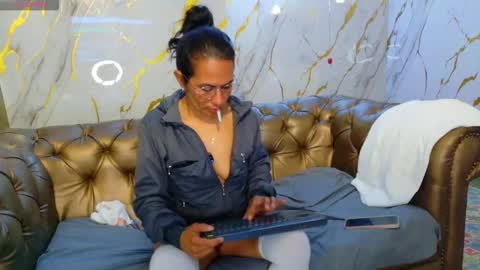Snapshot of vanessa_7_ chatting on February 16, 10:17 pm Vanessa online show from February 16, 10:17 pm