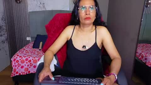 Snapshot of vanessa_7_ chatting on March 24, 12:04 am Vanessa online show from March 24, 12:04 am