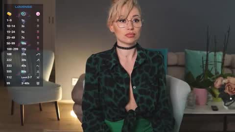 Vanessa online show from November 2, 8:28 am