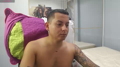 Snapshot of vanessa_f chatting on March 18, 7:06 pm vanessa online show from March 18, 7:06 pm