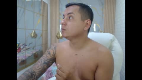 Snapshot of vanessa_f chatting on May 22, 6:57 pm vanessa online show from May 22, 6:57 pm
