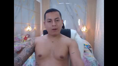 Snapshot of vanessa_f chatting on May 25, 8:37 pm vanessa online show from May 25, 8:37 pm
