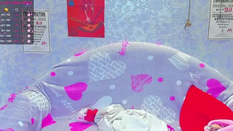 Snapshot of vanessa_florence chatting on December 4, 1:14 am RUSSIAN BARBIE BABE online show from December 4, 1:14 am