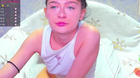 Snapshot of vanessa_florence chatting on December 13, 1:26 am RUSSIAN BARBIE BABE online show from December 13, 1:26 am