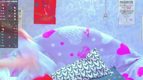 Snapshot of vanessa_florence chatting on February 23, 1:24 am RUSSIAN BARBIE BABE online show from February 23, 1:24 am