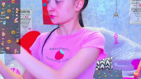 Snapshot of vanessa_florence chatting on February 26, 1:32 am RUSSIAN BARBIE BABE online show from February 26, 1:32 am
