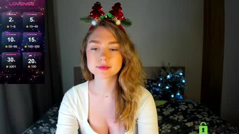 Snapshot of vanessa_maes chatting on December 29, 1:56 am Vanessa Maes online show from December 29, 1:56 am
