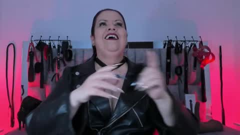 Vanessa online show from November 25, 12:05 pm