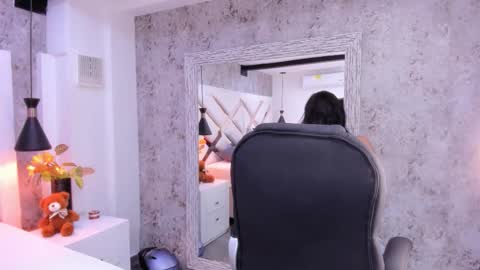 Vanessa  online show from February 8, 7:39 pm