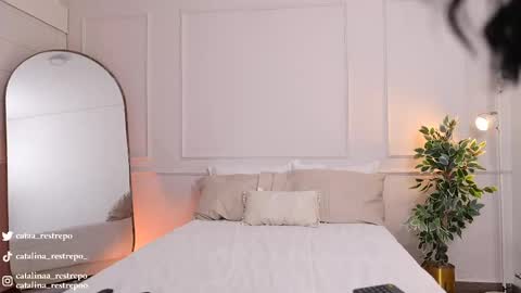 vanessa sexxy online show from May 9, 1:33 am