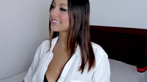 vanessaa_squirt online show from February 1, 3:05 am