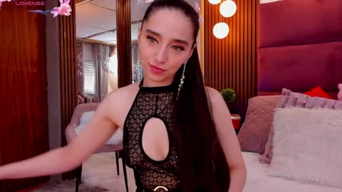 Vanessa Diamond online show from May 13, 6:00 am