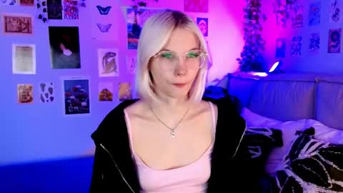 Vanessa online show from May 4, 2:46 pm