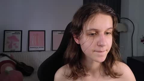 vanessa online show from May 22, 5:14 am