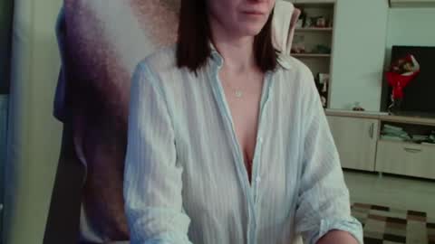 Snapshot of vanessalarahot chatting on December 18, 4:39 pm Vanessa online show from December 18, 4:39 pm