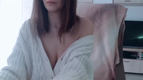 Snapshot of vanessalarahot chatting on March 6, 11:47 am Vanessa online show from March 6, 11:47 am