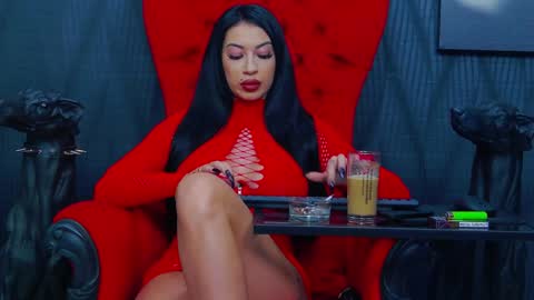 Snapshot of vanessamorningstar1 chatting on January 29, 10:53 pm Miss Vanessa online show from January 29, 10:53 pm