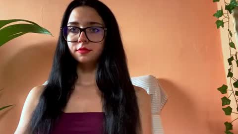 Snapshot of vanessashinex chatting on June 30, 7:31 am VanessaShineX online show from June 30, 7:31 am