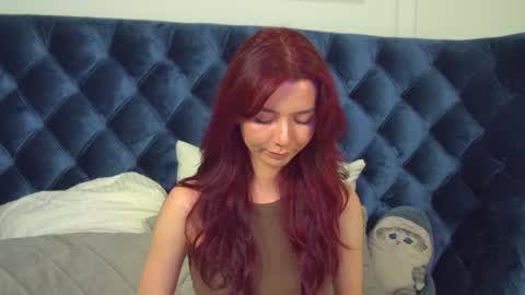 VanessaVienne online show from May 15, 4:25 pm