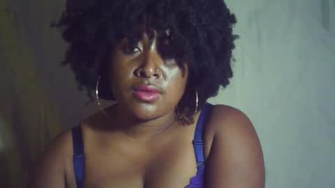 vaniah321 online show from April 2, 5:16 am