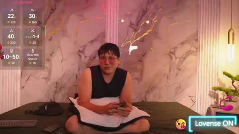 vanilla_hot_ online show from January 11, 7:41 pm