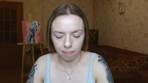 VanillaMuffin online show from March 2, 7:15 am