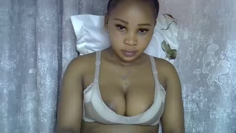 vanillavenus online show from February 16, 12:45 pm