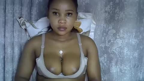Snapshot of vanillavenus chatting on April 17, 11:52 pm vanillavenus online show from April 17, 11:52 pm