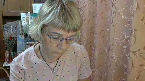 Snapshot of vanillaxcreamy chatting on December 6, 5:11 pm Vanillaxcreamy online show from December 6, 5:11 pm
