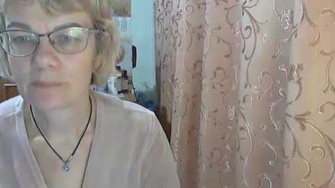 Snapshot of vanillaxcreamy chatting on December 13, 5:32 pm Vanillaxcreamy online show from December 13, 5:32 pm