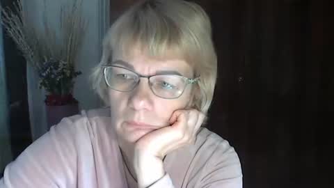 Snapshot of vanillaxcreamy chatting on December 28, 10:58 am Vanillaxcreamy online show from December 28, 10:58 am