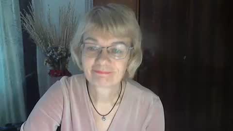 Snapshot of vanillaxcreamy chatting on December 30, 9:27 am Vanillaxcreamy online show from December 30, 9:27 am