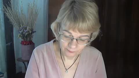 Snapshot of vanillaxcreamy chatting on January 15, 10:27 am Vanillaxcreamy online show from January 15, 10:27 am