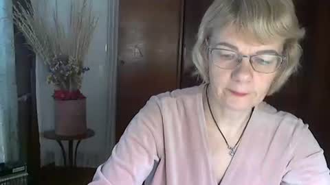 Snapshot of vanillaxcreamy chatting on January 20, 9:56 am Vanillaxcreamy online show from January 20, 9:56 am