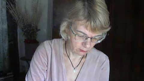 Snapshot of vanillaxcreamy chatting on January 23, 2:50 pm Vanillaxcreamy online show from January 23, 2:50 pm