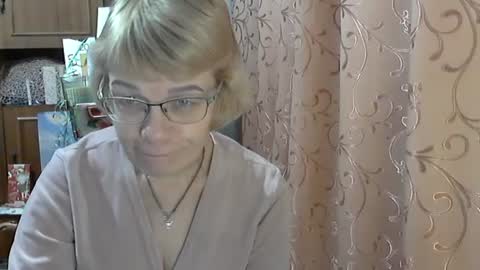 Snapshot of vanillaxcreamy chatting on February 15, 5:39 pm Vanillaxcreamy online show from February 15, 5:39 pm