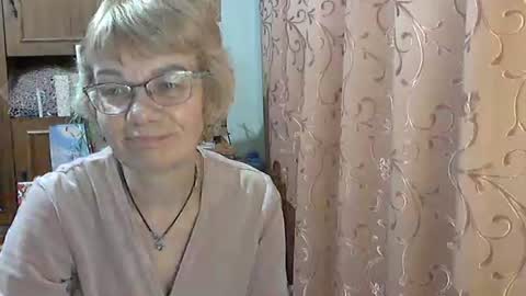 Snapshot of vanillaxcreamy chatting on February 16, 5:59 pm Vanillaxcreamy online show from February 16, 5:59 pm