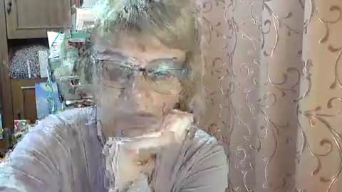 Snapshot of vanillaxcreamy chatting on February 19, 3:38 pm Vanillaxcreamy online show from February 19, 3:38 pm