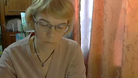 Snapshot of vanillaxcreamy chatting on February 21, 2:38 pm Vanillaxcreamy online show from February 21, 2:38 pm