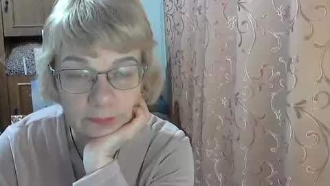 Snapshot of vanillaxcreamy chatting on February 22, 4:19 pm Vanillaxcreamy online show from February 22, 4:19 pm