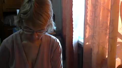 Snapshot of vanillaxcreamy chatting on February 26, 11:09 am Vanillaxcreamy online show from February 26, 11:09 am