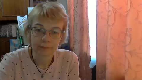 Snapshot of vanillaxcreamy chatting on March 7, 10:13 am Vanillaxcreamy online show from March 7, 10:13 am